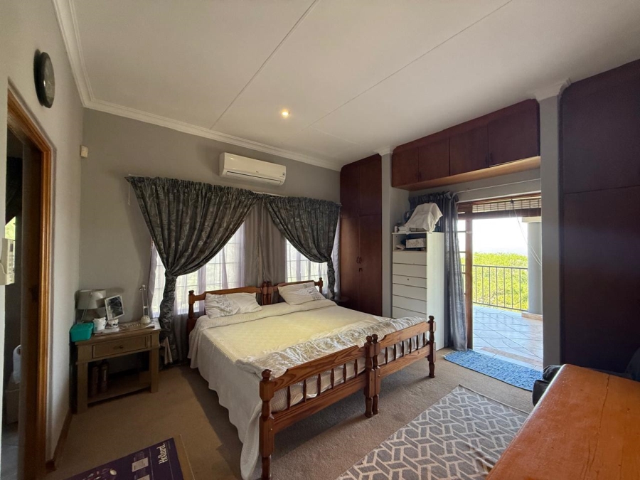 6 Bedroom Property for Sale in Safari Gardens North West